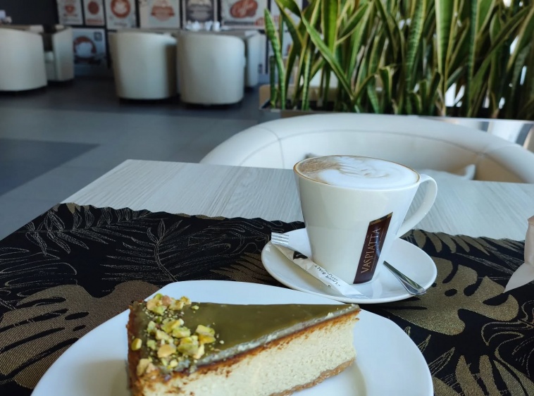 Cafe Family